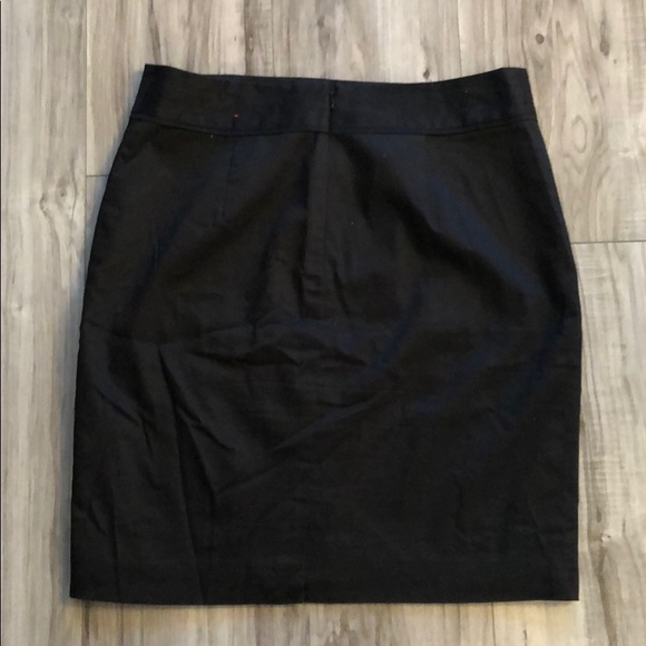 Black double lined skirt - Picture 2 of 2